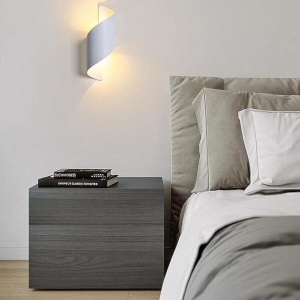 Modern LED Wall Light - Image 3