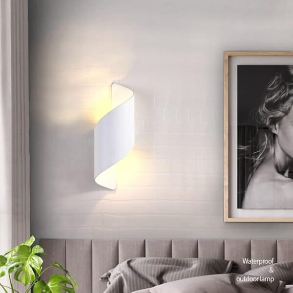 Modern LED Wall Light - Image 4